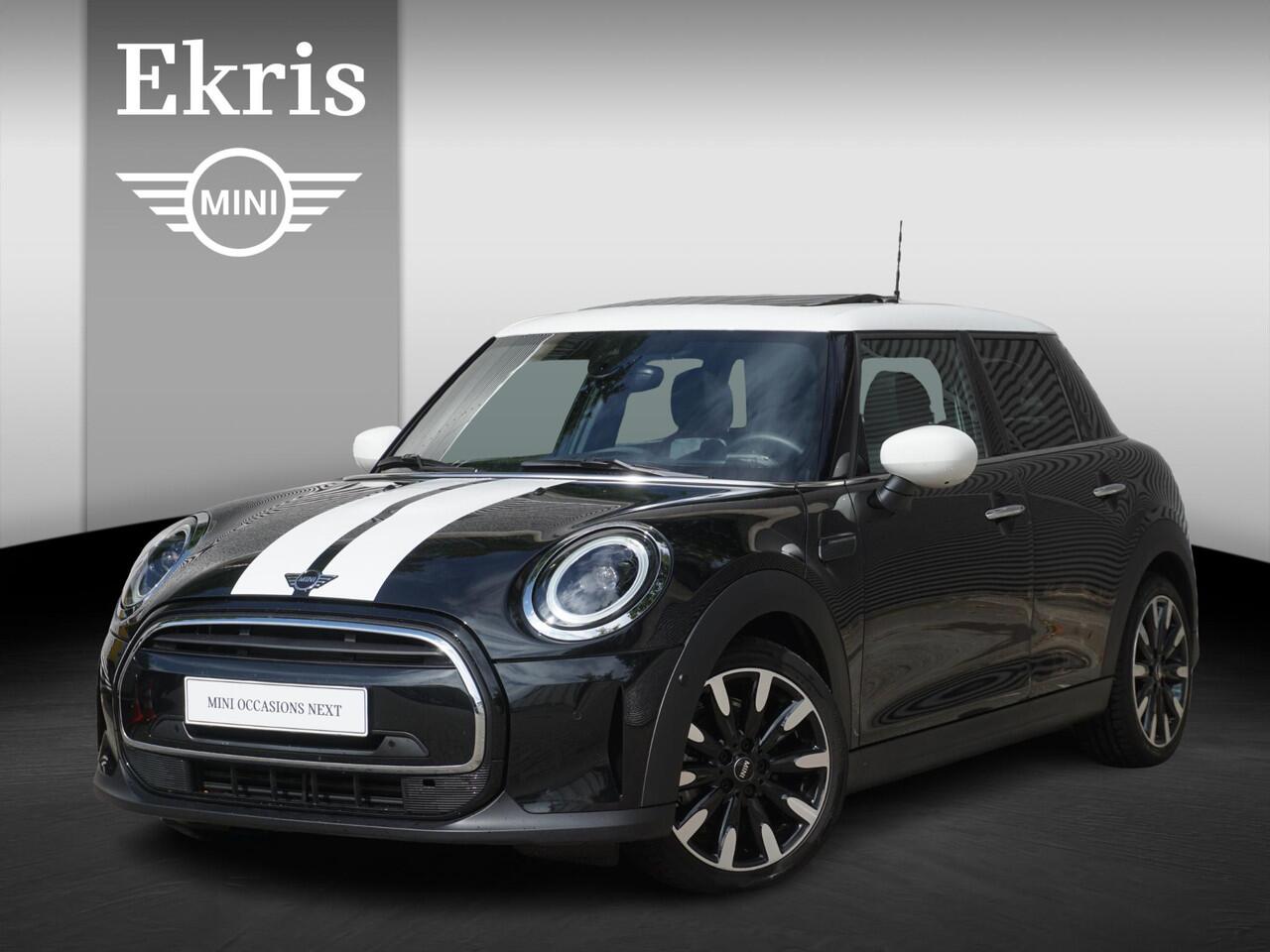 Mini COOPER 5-deurs C MINI Yours Uitvoering | 17" LM Roulette Spoke two-tone | Glazen panoramadak | Achteruitrijcamera | Driving Assistant