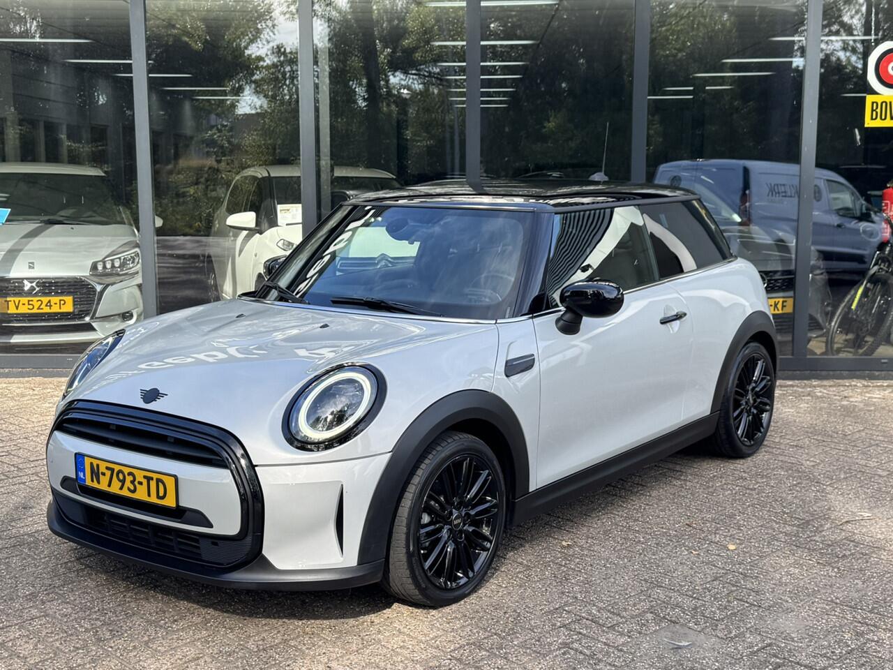 Mini COOPER Mini 1.5 Automaat*LED*Navi*Stoelverwarming*