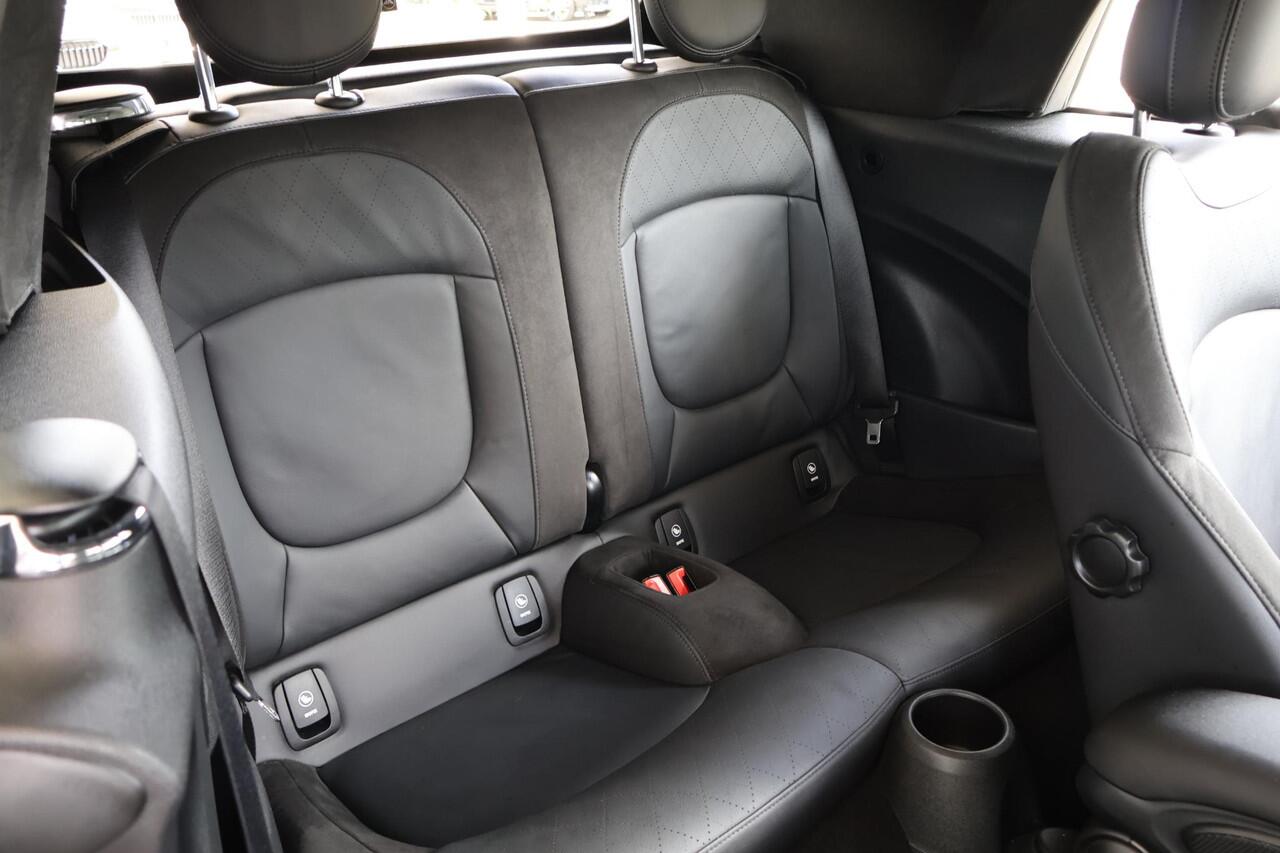 Mini COOPER Mini Cabrio 1.5 Business Edition