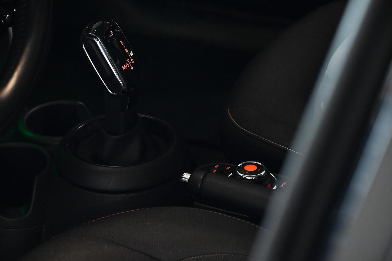 Mini COOPER Mini 1.5 Business Edition