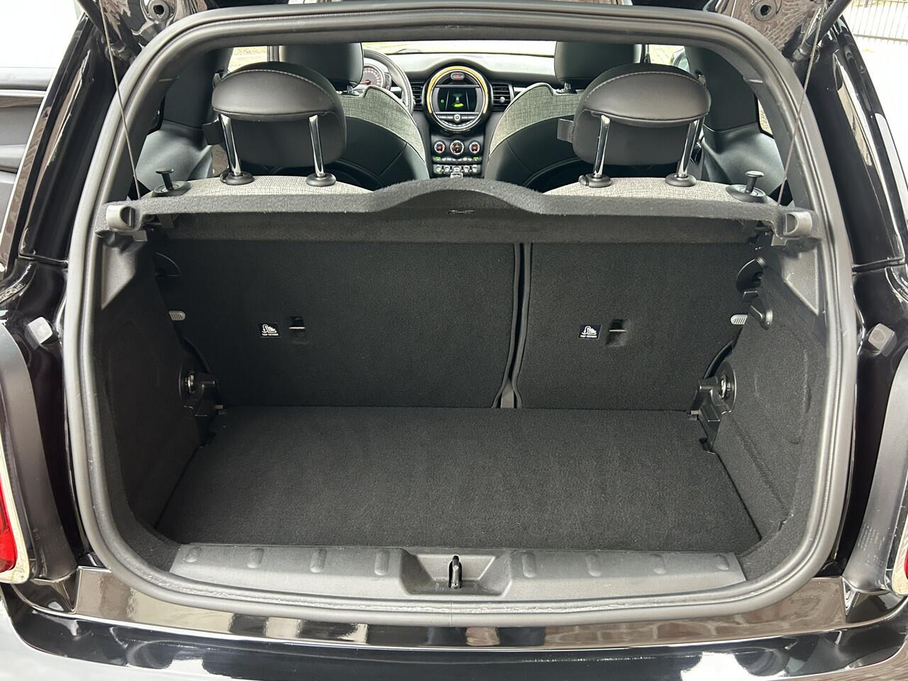 Mini COOPER Mini 1.5 136pk AUT. Chili Panorama Navi