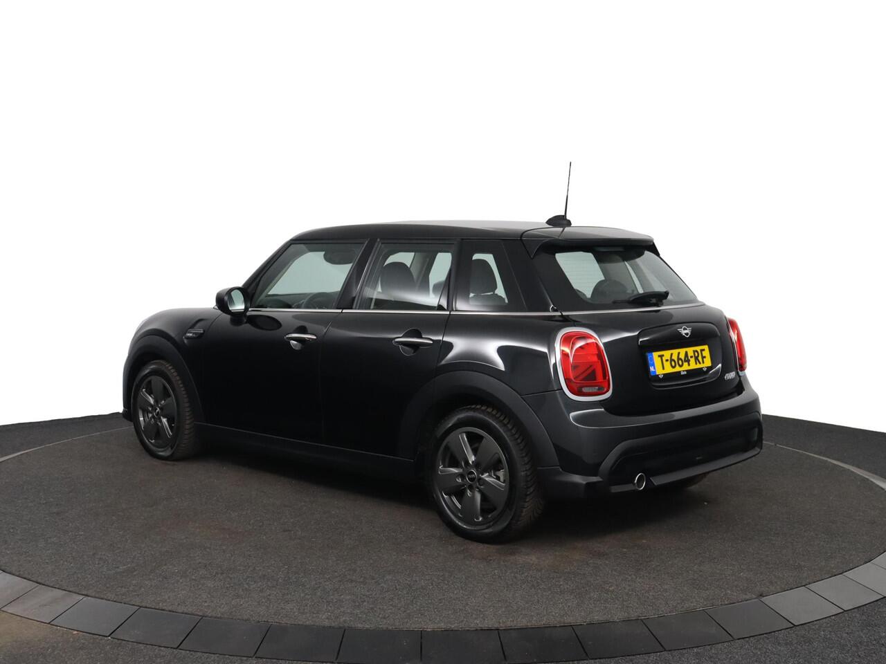 Mini COOPER Mini 1.5 Classic | Apple Carplay/Android Auto | cruise control | parkeersensor achter |