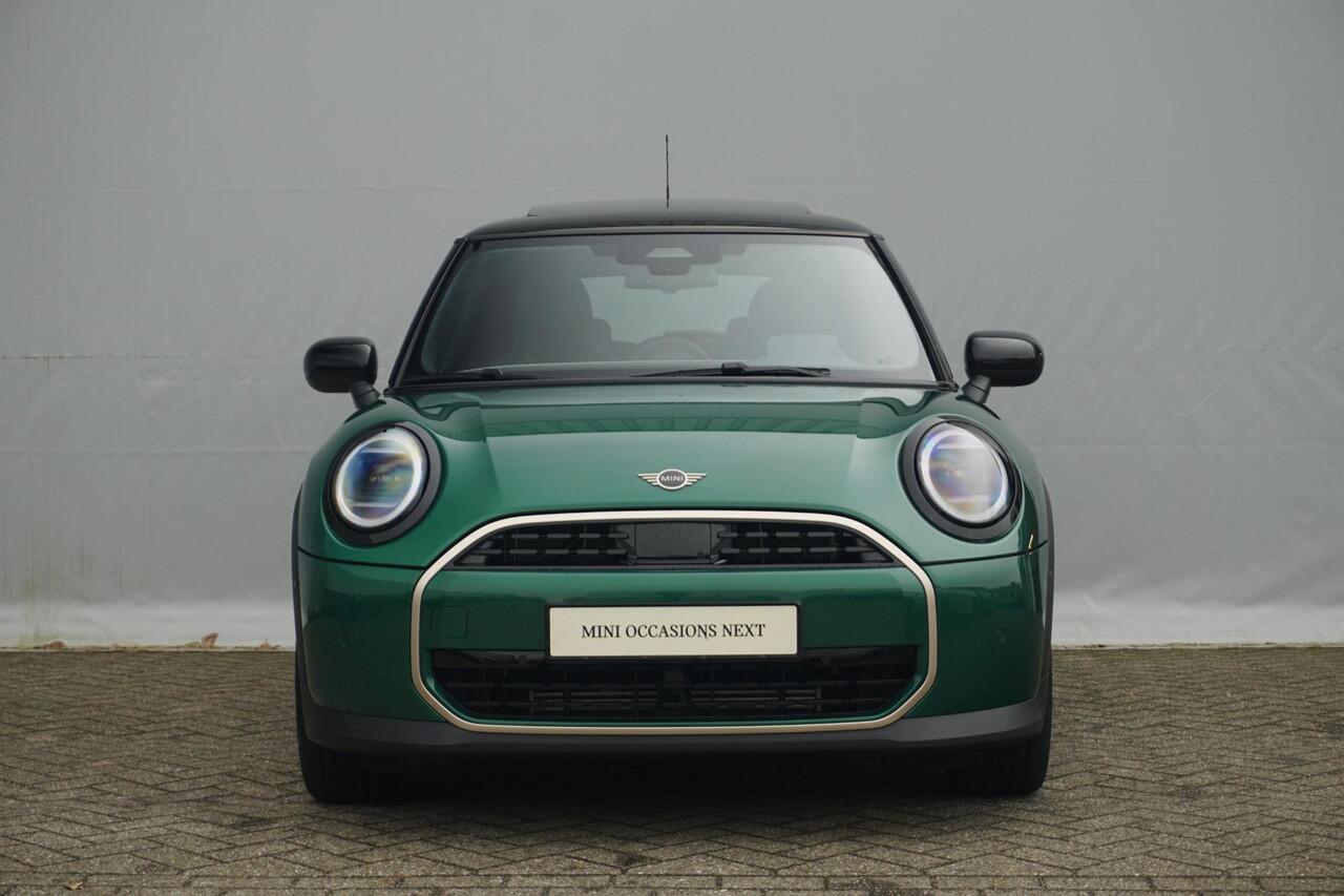 Mini COOPER 3-Deurs C Favoured / Panorama Dak / Stoel en Stuurverwarming