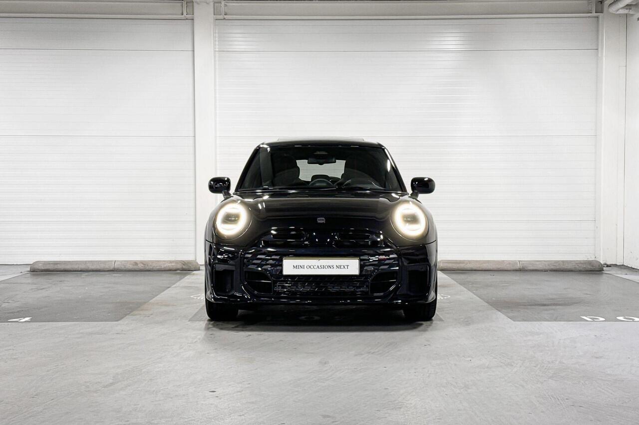 Mini COOPER 5-deurs C | John Cooper Works Uitvoering | Pakket M | 17" John Cooper Works Sprint Spoke black | Selections