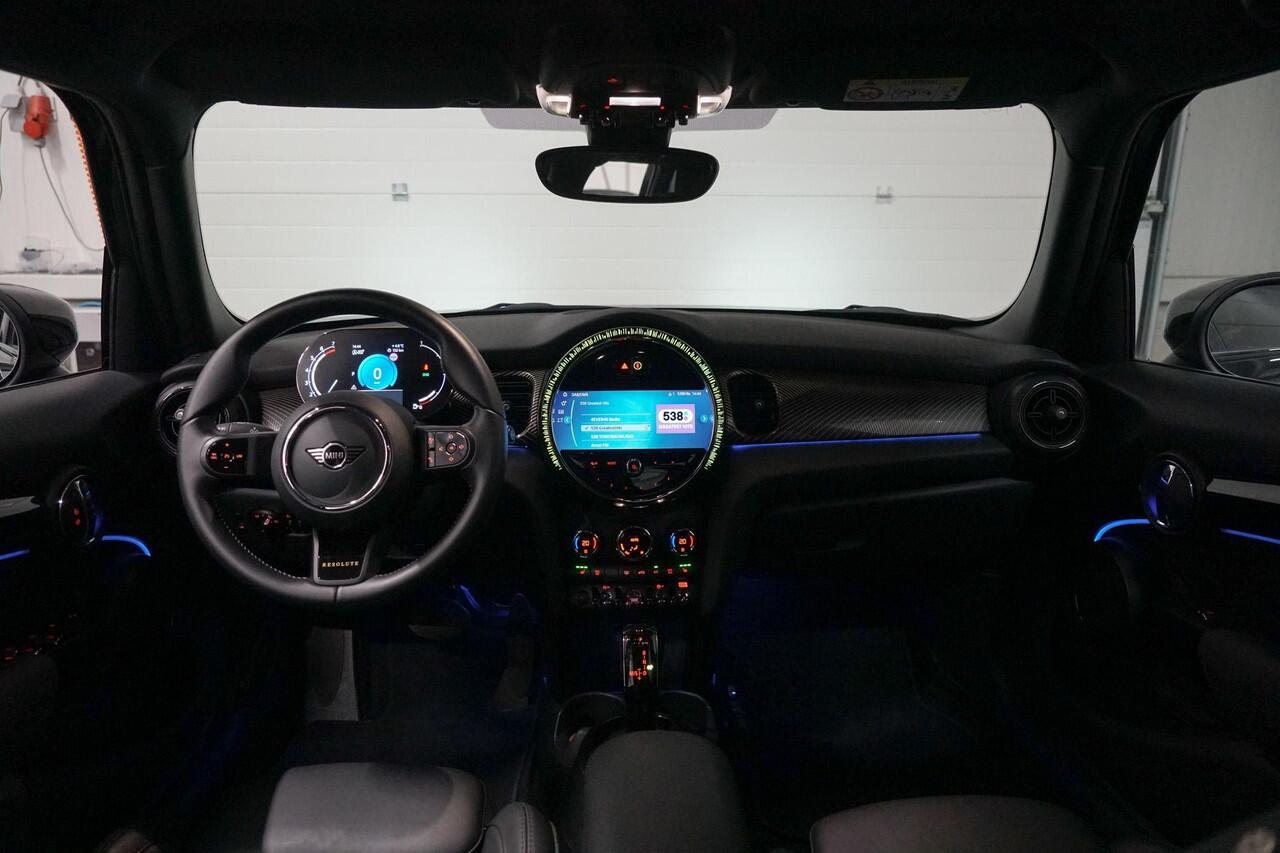 Mini COOPER Mini 1.5 Resolute Yours Leder | Carplay | Stoelverwarming | 18"