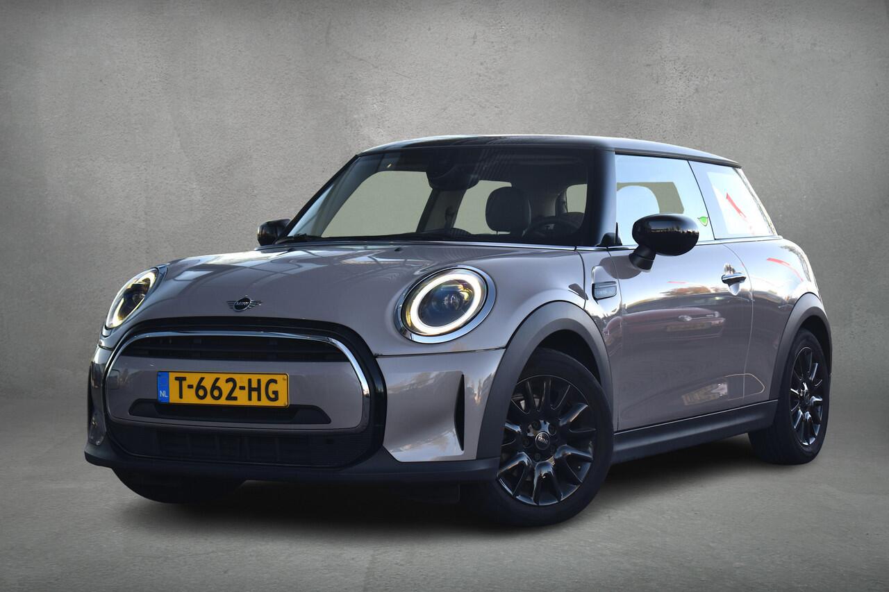 Mini COOPER Mini 1.5 Camden Edition | Apple CarPlay | Half Leer | Cruise | Climate