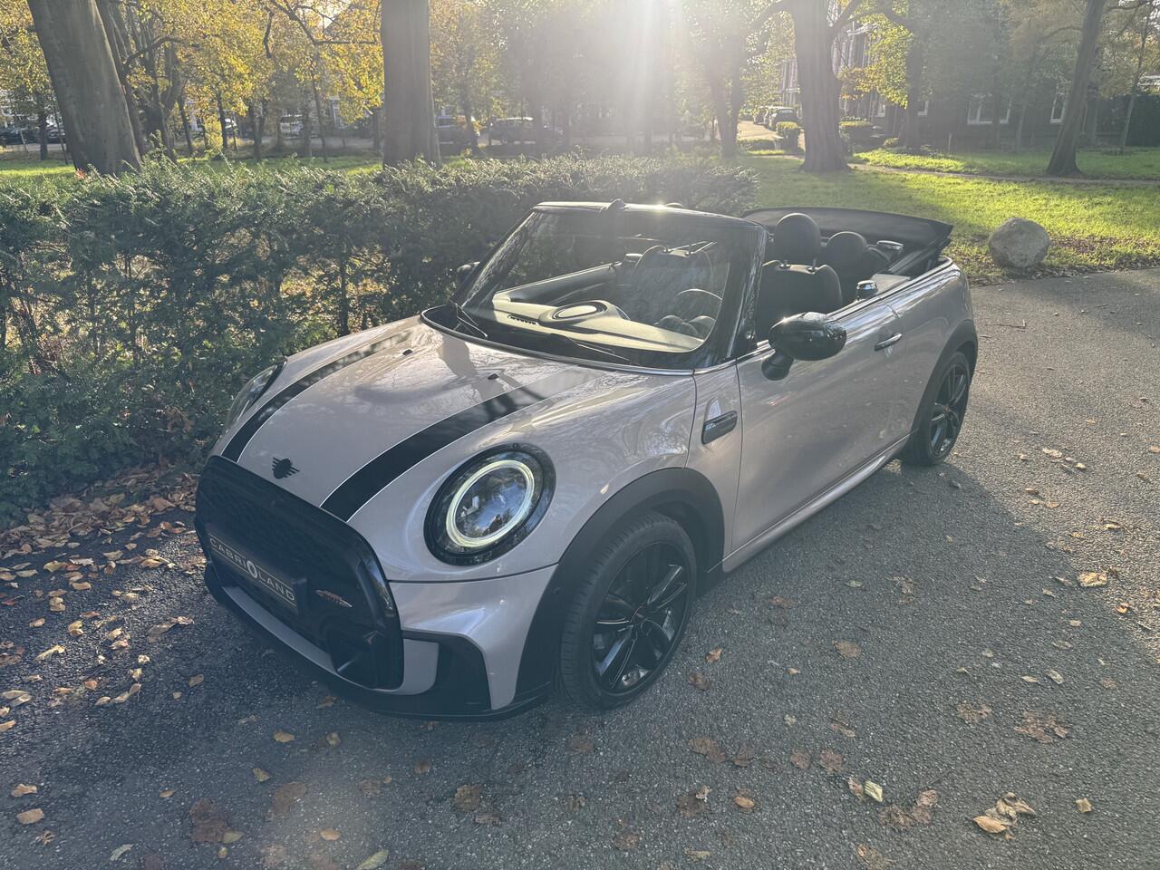 Mini COOPER Cabrio 1.5 JCW pakket, CarPlay