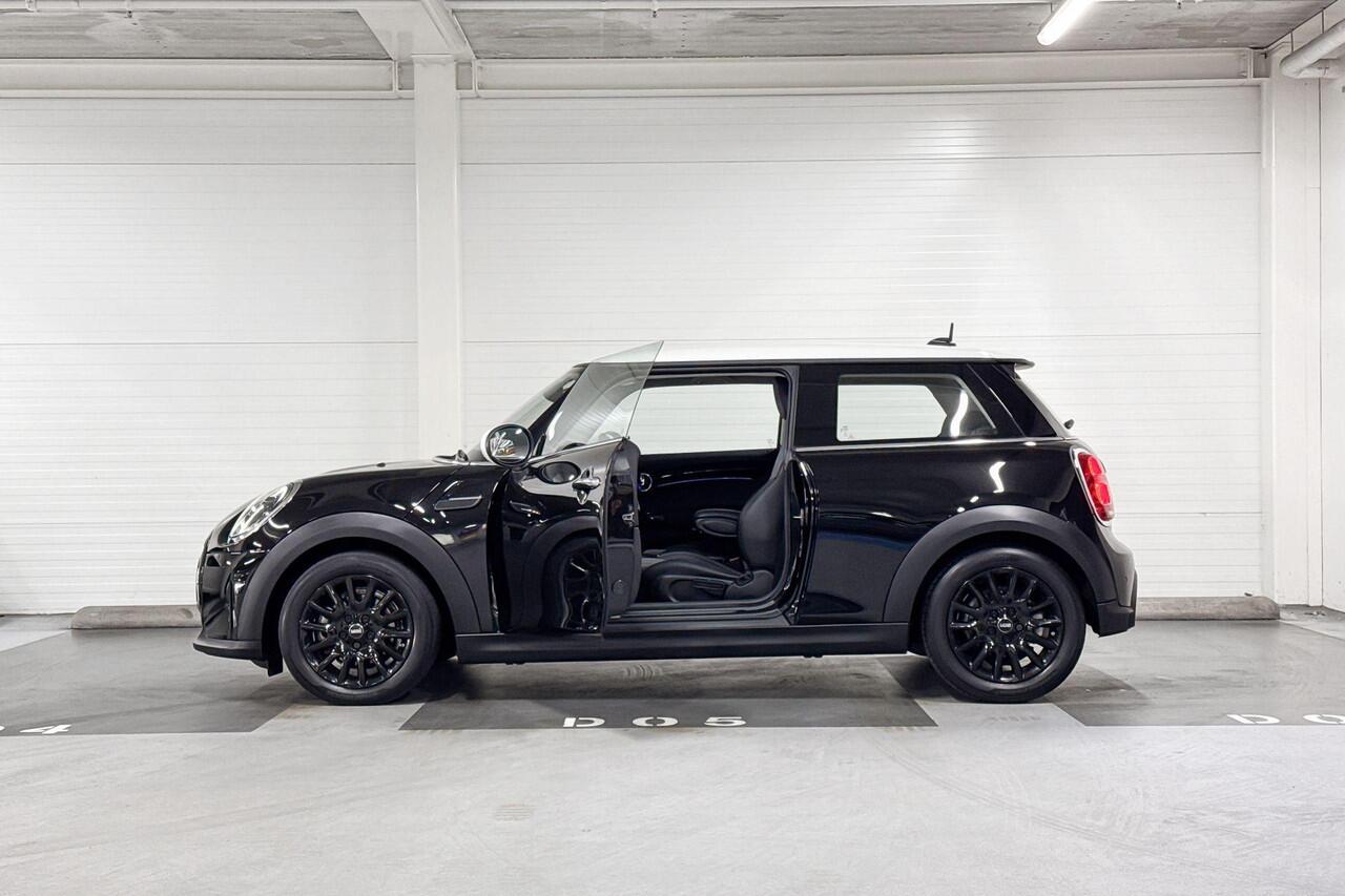 Mini COOPER 3-deurs Business Edition | Navigatiesysteem | Airco | Park Distance Control