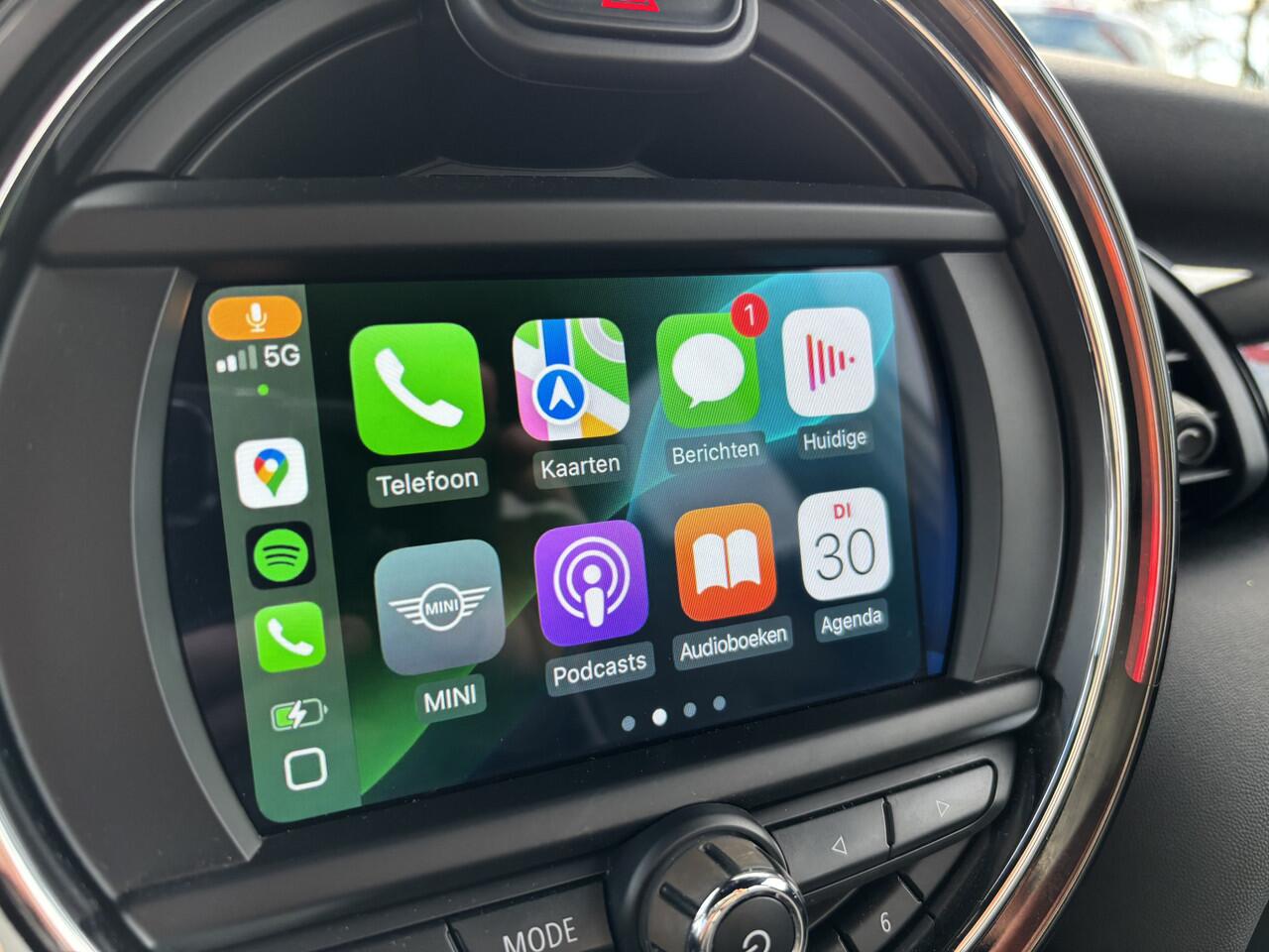 Mini COOPER Mini 1.5 Chili Automaat Full LED / Sportinterieur / Carplay
