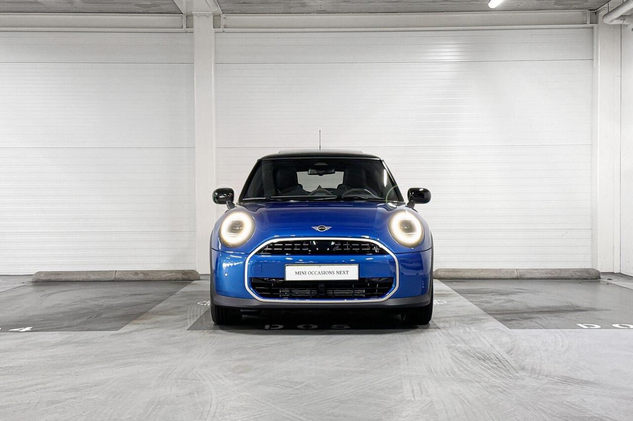 Mini COOPER C | Favoured uitvoering | Pakket M | 18" Night Flash Spoke 2-tone