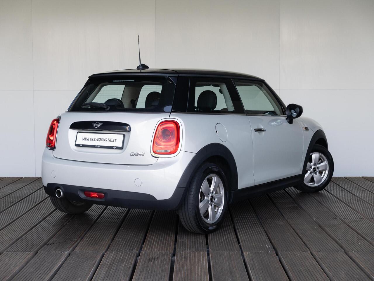 Mini COOPER 3-Deurs Airco + Regen- en lichtsensor