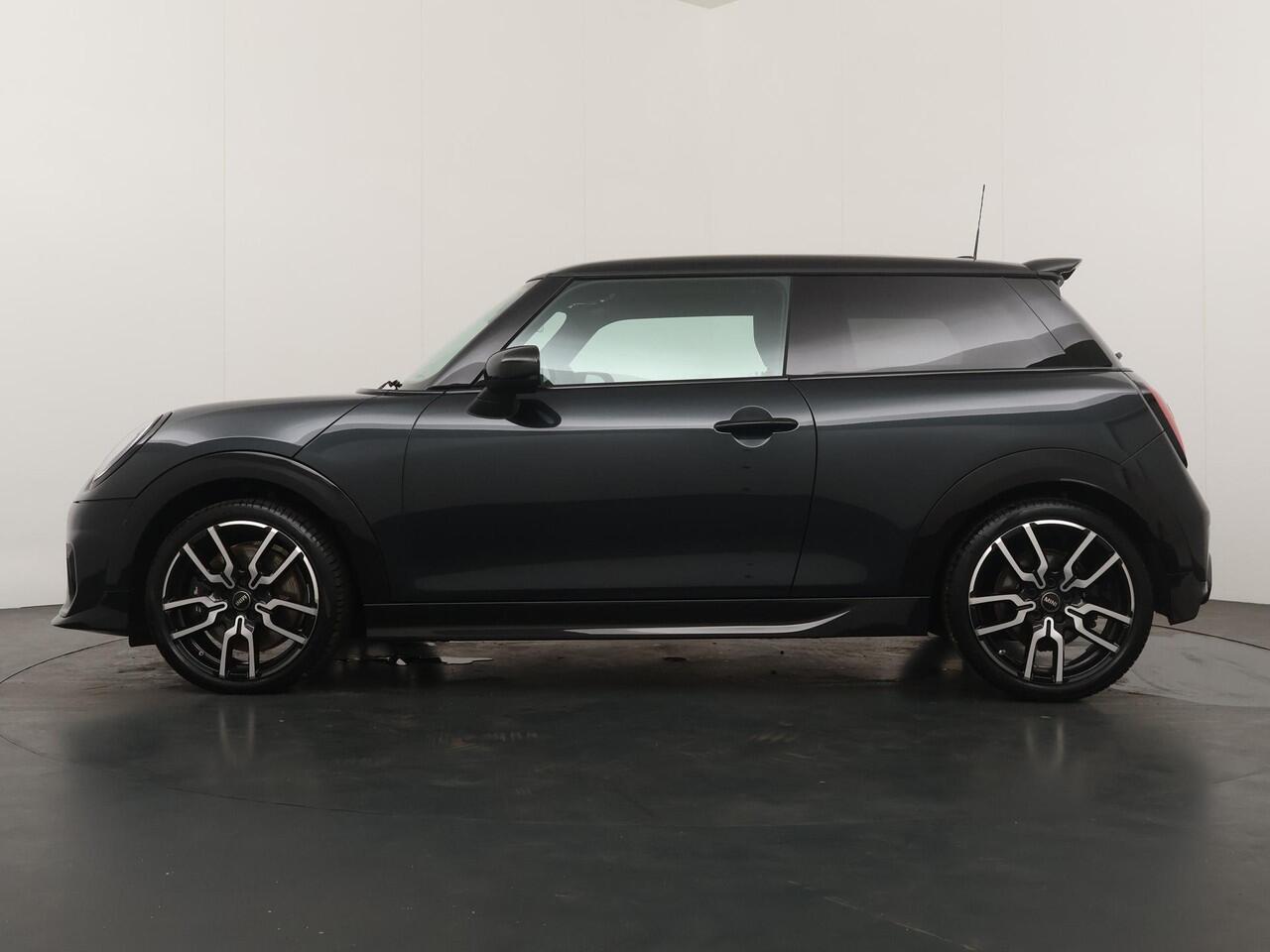 Mini COOPER 3-deurs C JCW-trim Pakket-M | Panoramadak | Stoel-stuurverwarming | Cruise | NAVI |