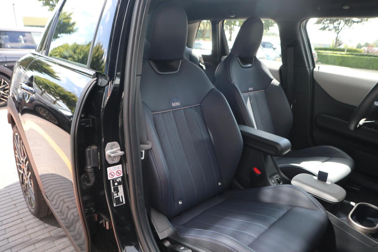 Mini COOPER 5-deurs C / Favoured Trim + Pakket S