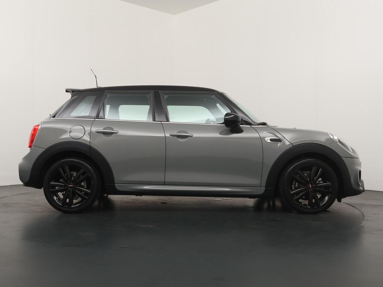 Mini COOPER 5-deurs Chili | JCW-trim | NAVI | CRUISE |