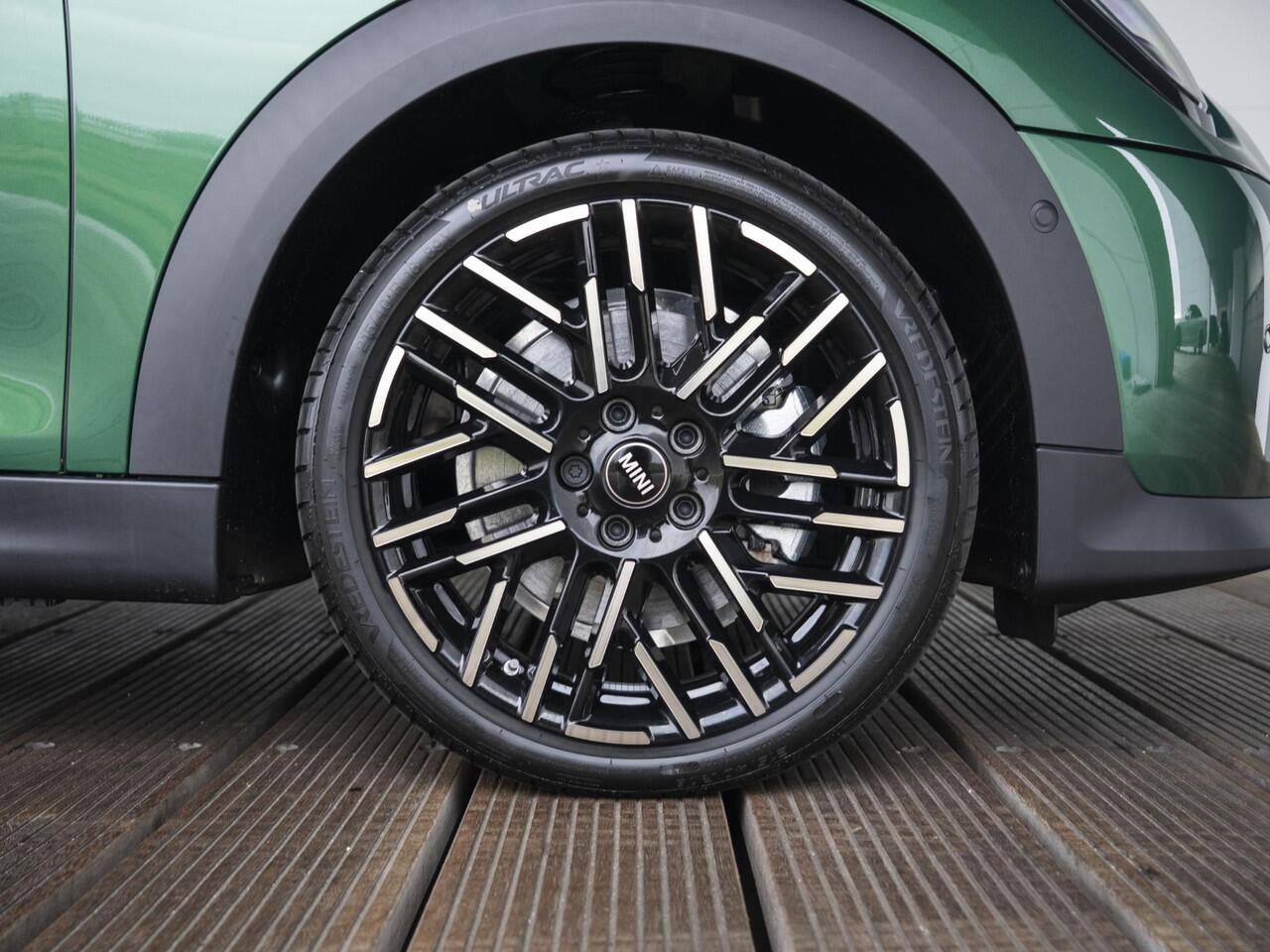 Mini COOPER C John Cooper Works | XL Pakket