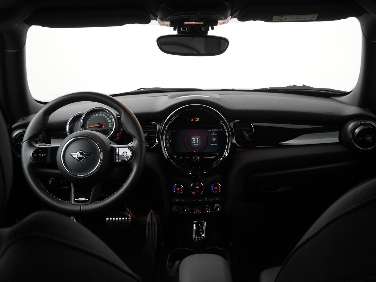 Mini COOPER 3-deurs JCW pakket | Stoelverwarming | LED | Parkeersensoren |