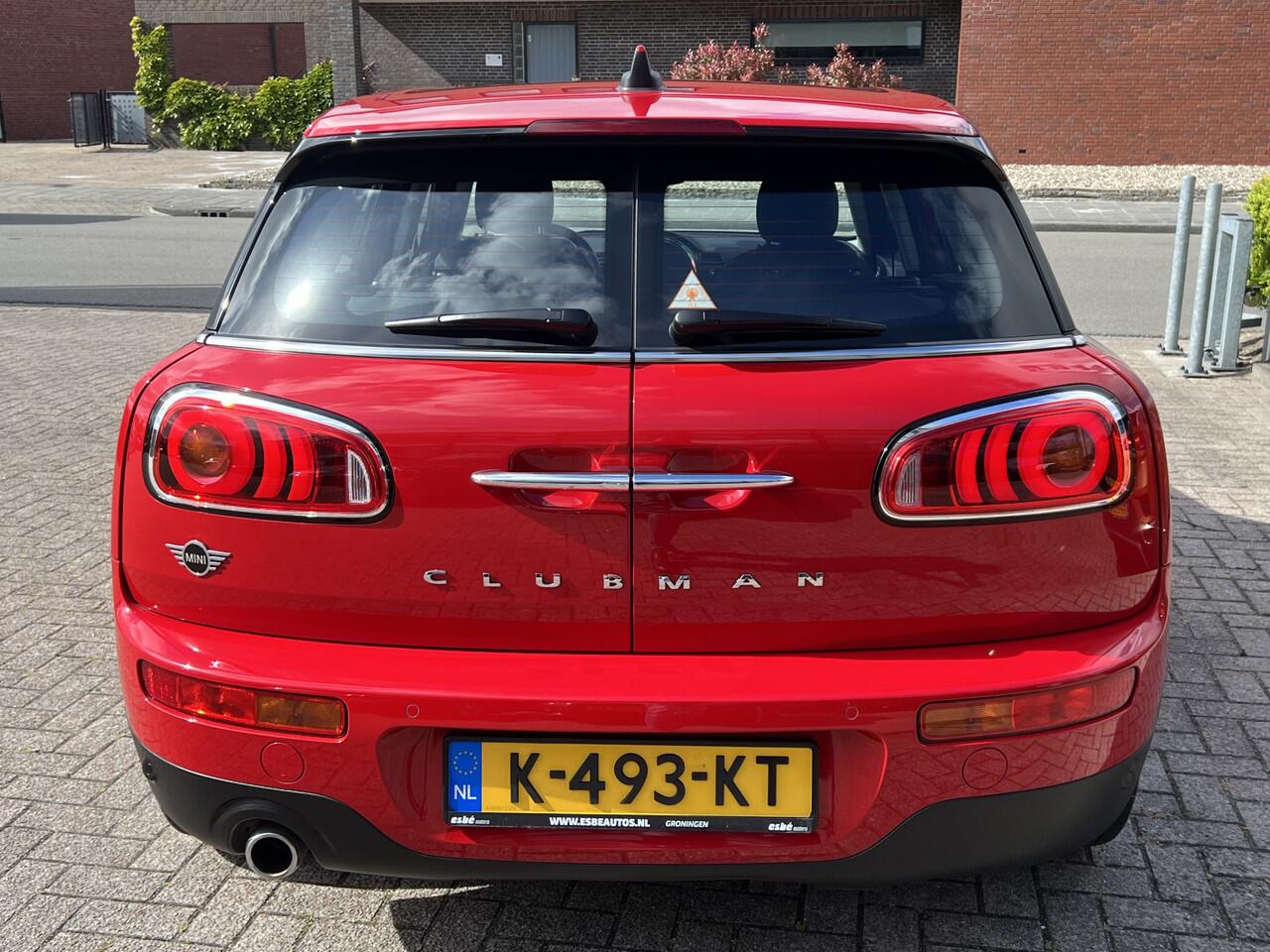 Mini COOPER CLUBMAN Mini 1.5 136 pk Business Edition Navigatie DAB Carplay Clima + Cruise Control 17 Inch Velgen Parkeersensoren Alarm 1e Eigenaar NL Auto
