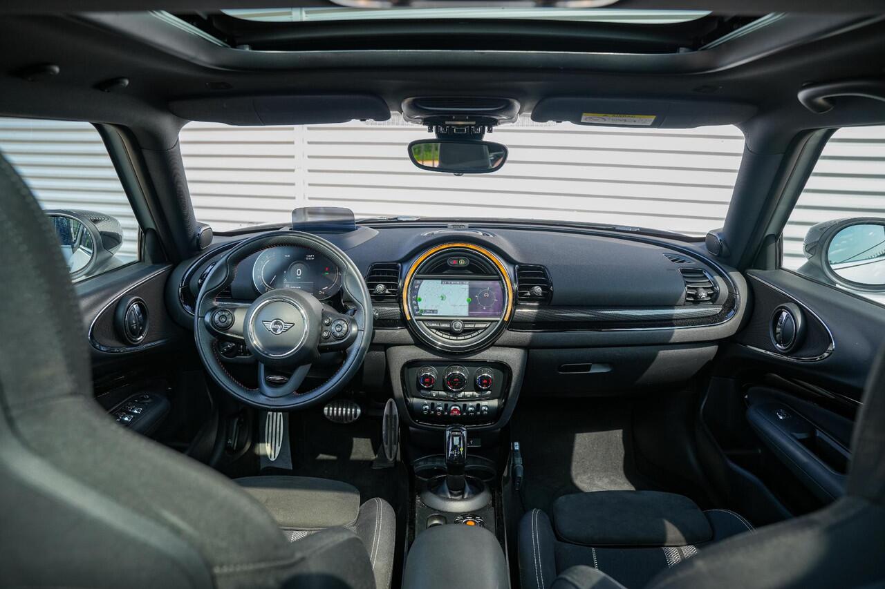 Mini COOPER CLUBMAN Mini 1.5 JCW Panoramadak Harman Kardon Navigatie DAB+ PDC LED