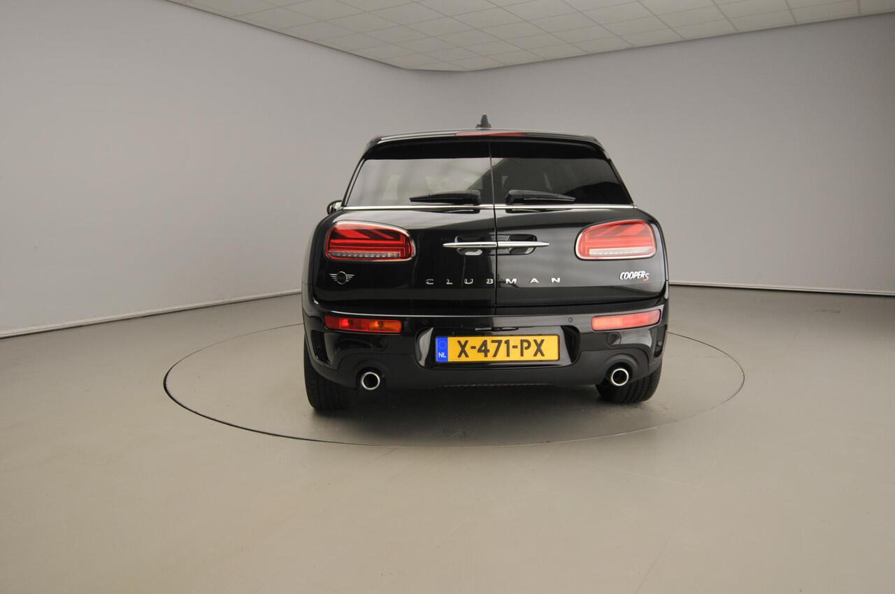 Mini COOPER CLUBMAN S | LED | Navigatie | Sportstoelen | Stoelverwarming | Keyles go | DAB | Alu 18 inch