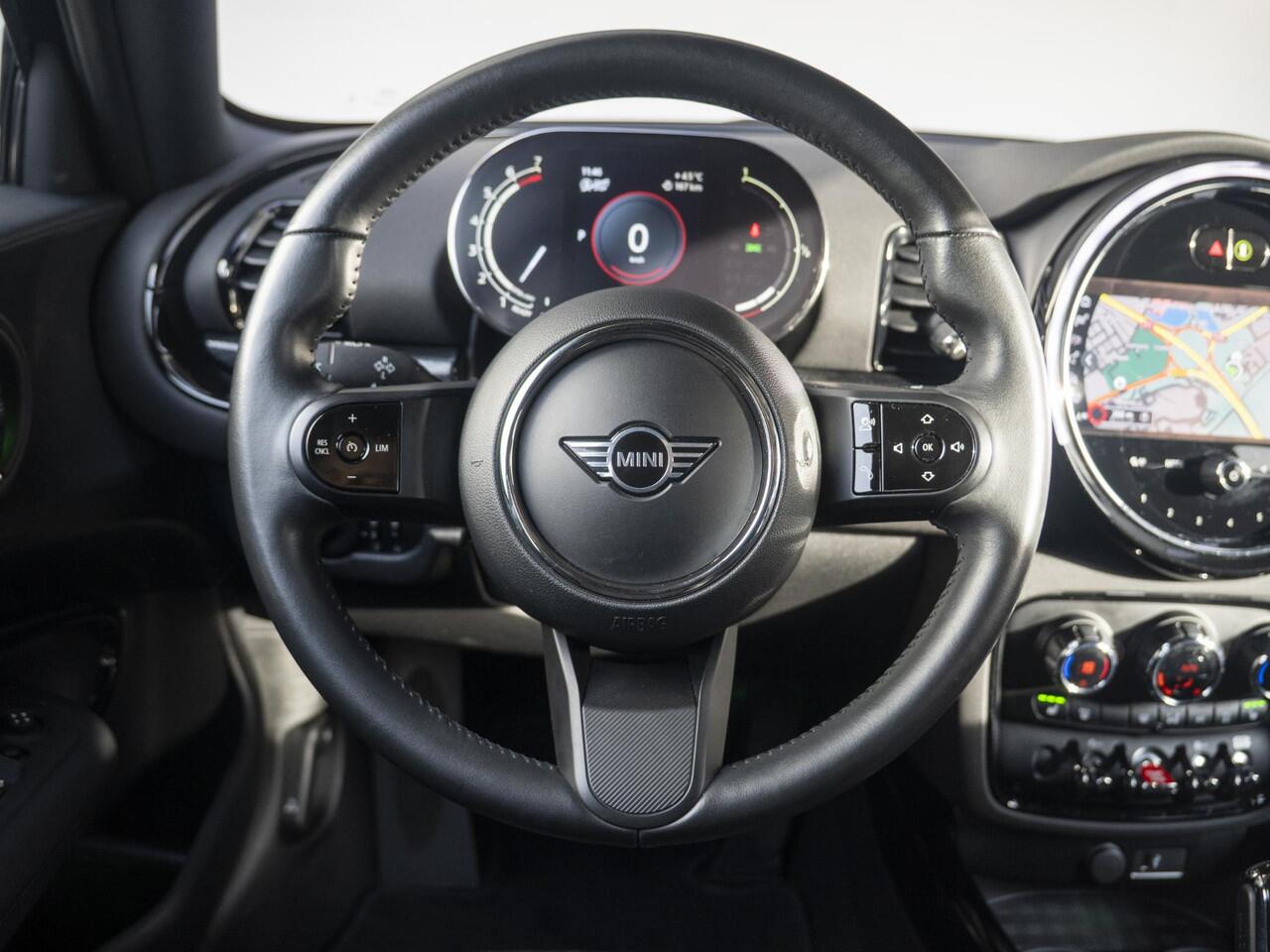 Mini COOPER CLUBMAN Aut. Piano Black Exterieur + Leder + Stoelverwarming