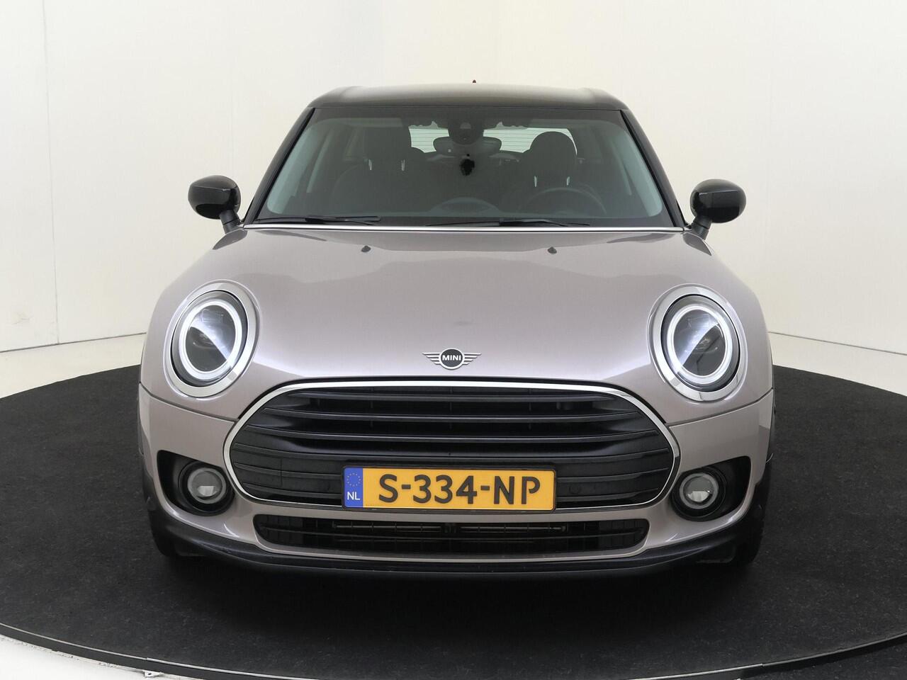 Mini COOPER CLUBMAN Mini 1.5 John Cooper Works Automaat | Navigatie | Parkeersensoren & Camera | LM Velgen |