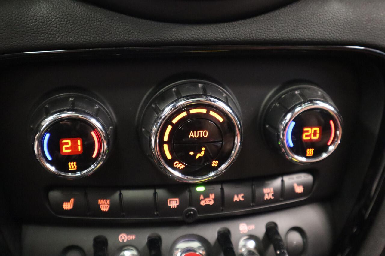 Mini COOPER CLUBMAN Mini 1.5 Business Edition Cruise/Climate panoramadak Navi Luxe Leder 24 maanden garantie mogelijk (*vraag naar de voorwaarden)