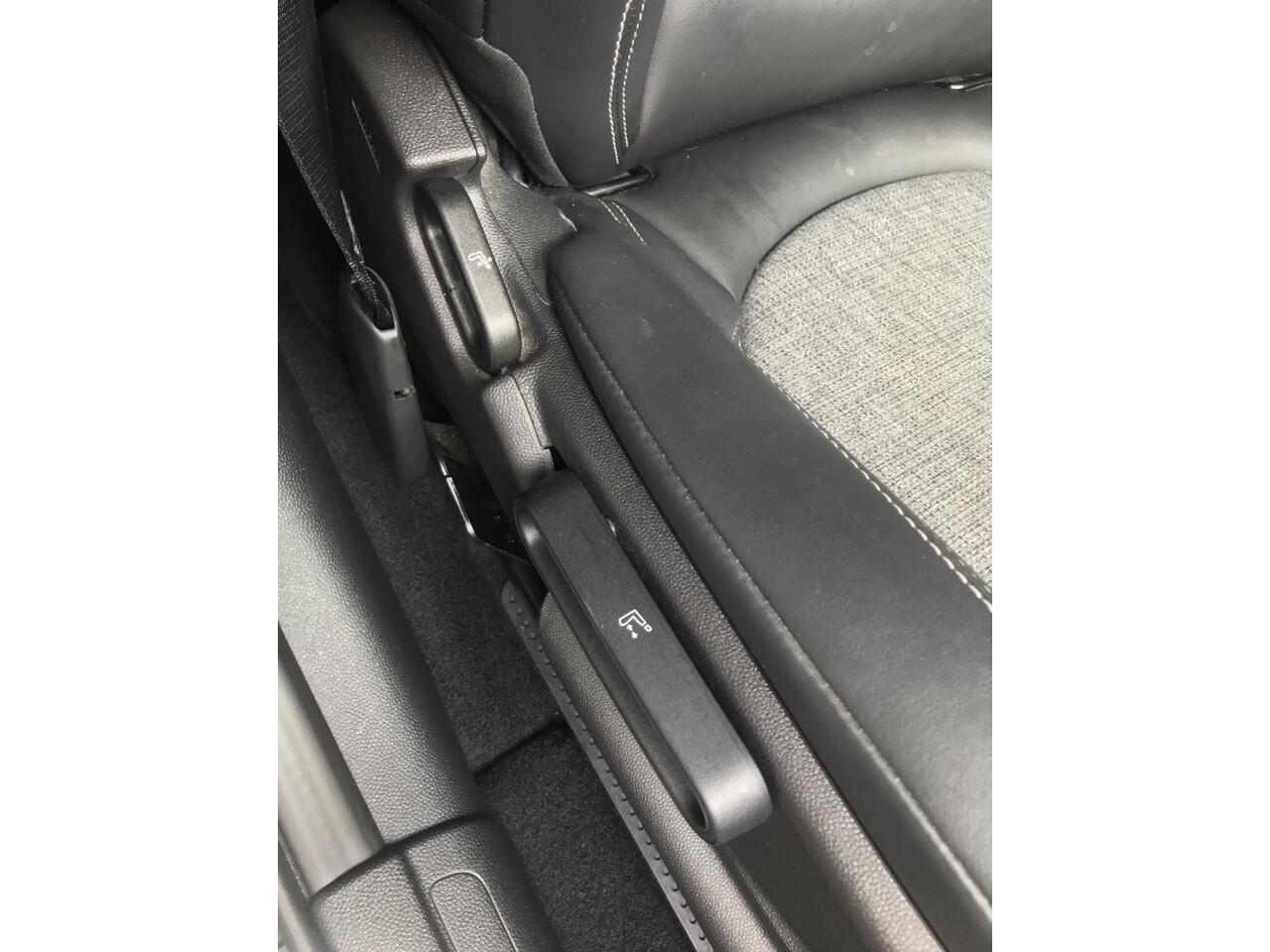 Mini COOPER CLUBMAN 1.5 CHILI Rijklaarprijs!