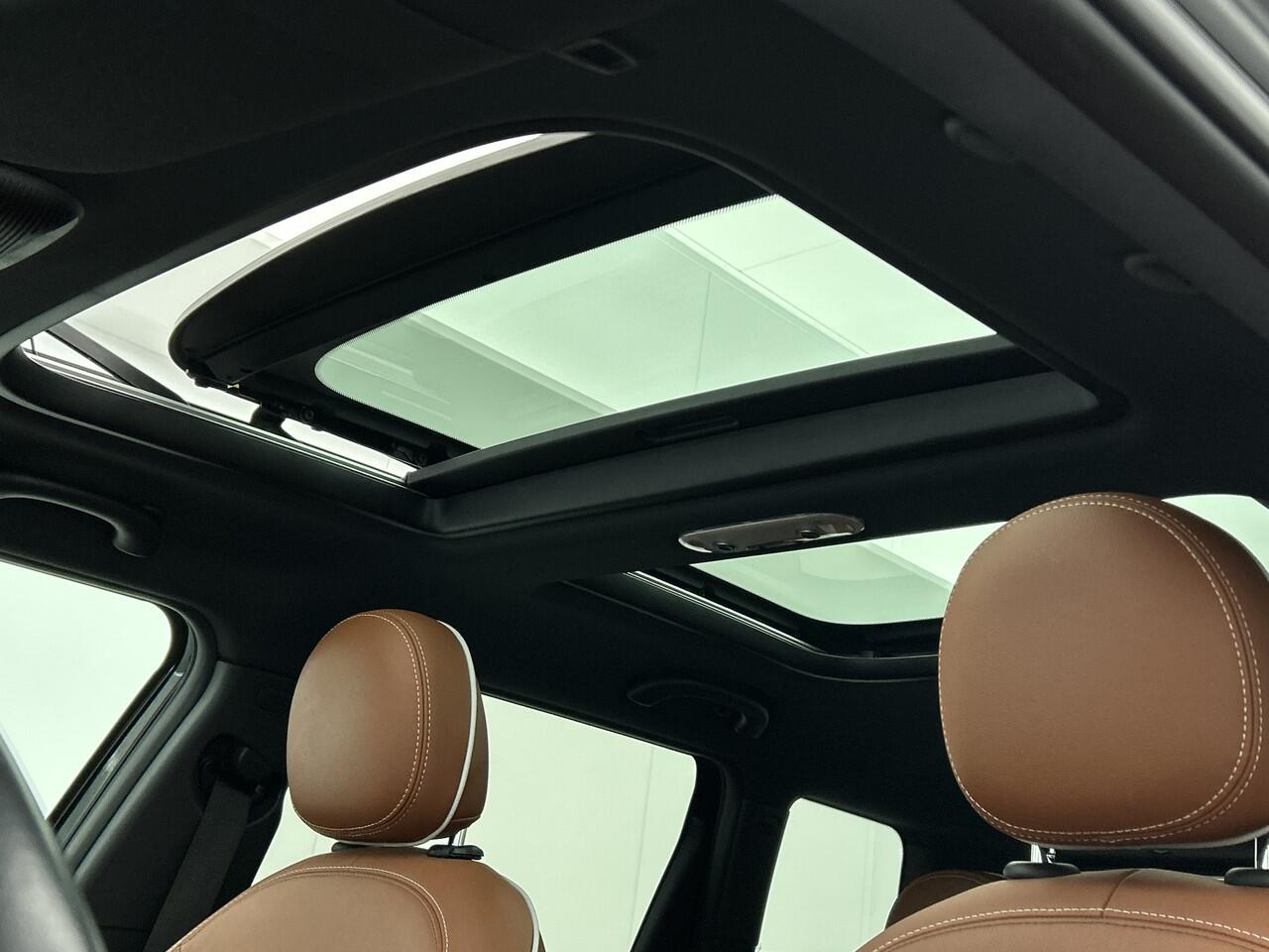 Mini COOPER CLUBMAN Mini 1.5 136Pk Automaat Edition / Panoramadak / Airco-ecc./ Navigatie / Leder / Xenon / Apk 08-2026