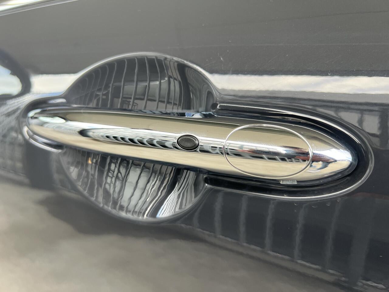 Mini COOPER CLUBMAN Mini 2.0 S Chili | AUTOMAAT | LEDER | SCHUIF/KANTELDAK | CARPLAY/ANDROID | HARMAN/KARDON | NAVI | CRUISE CONTROL | PDC V+A | CLIMATE CONTROL | LMV 18'' | STOELVERWARMING | KEYLESS | LED | BLUETOOTH