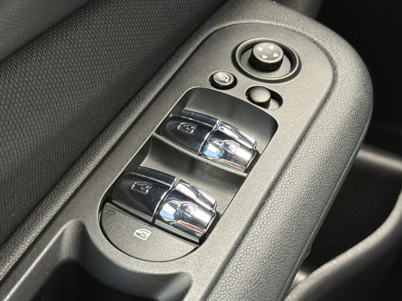 Mini COOPER CLUBMAN Mini BWJ 2019 1.5 136PK Business Edition KEYLESS | FULL LED NAVI | CLIMA | CRUISE | PDC | LMV | LICHT REGEN SENS.