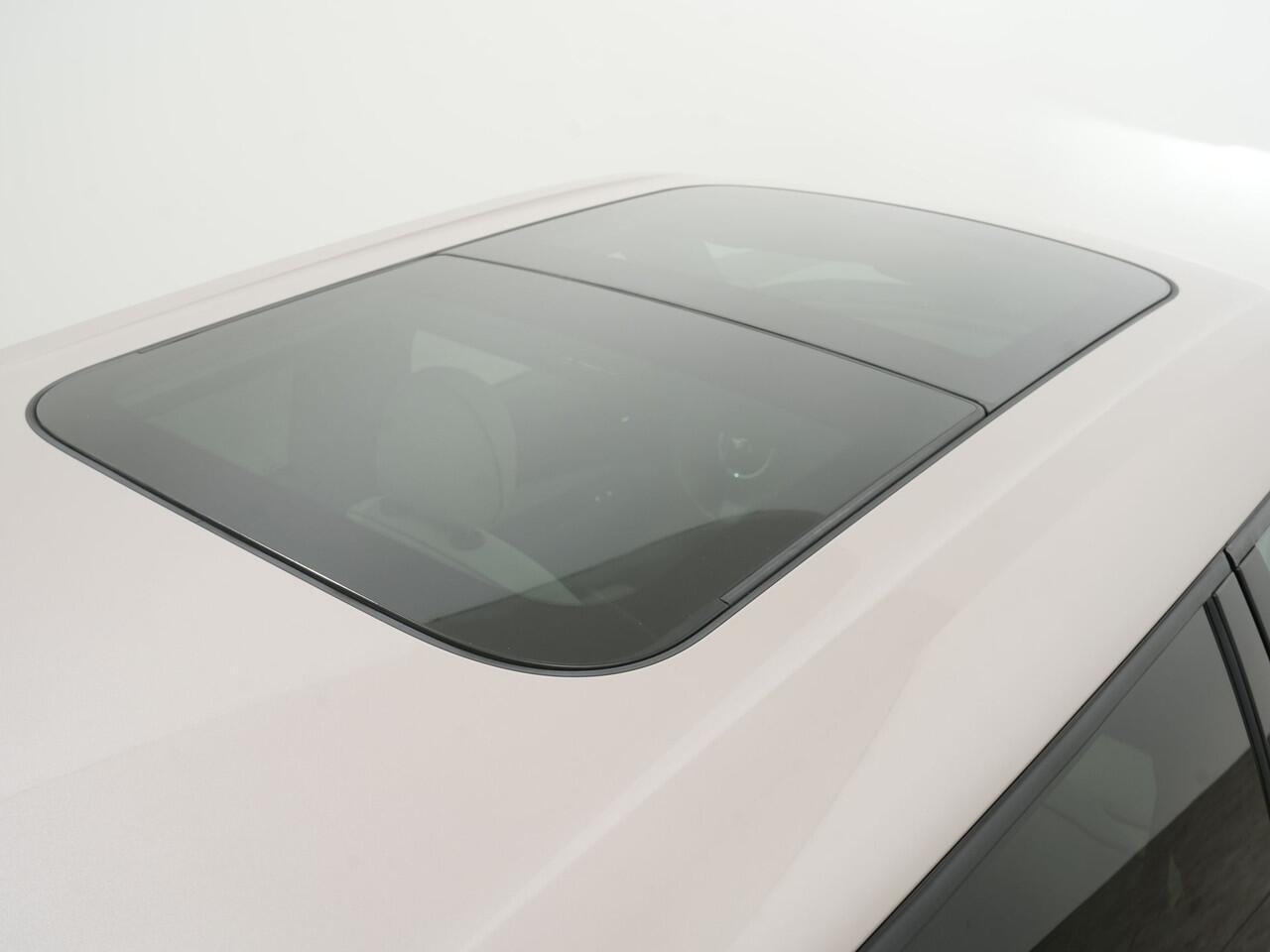 Mini COOPER CLUBMAN Mini 1.5 CLASSIC PREMIUM PLUS AUT8 | Panoramadak | Leder Chester | NL-Auto