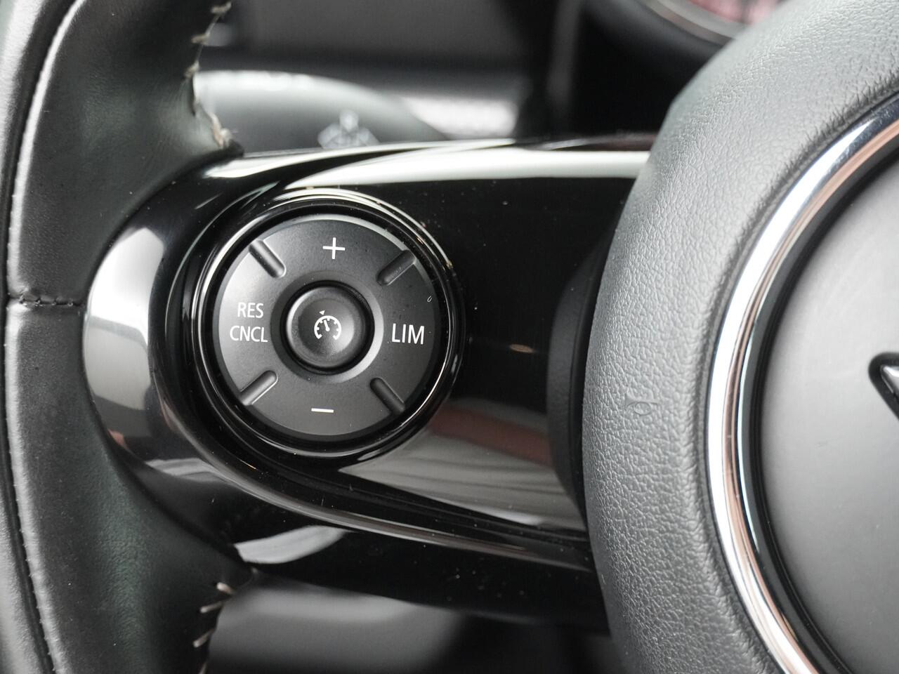 Mini COOPER CLUBMAN Mini 1.5 Business Edition Navi/17"LM /Clima/Cruise/PDC