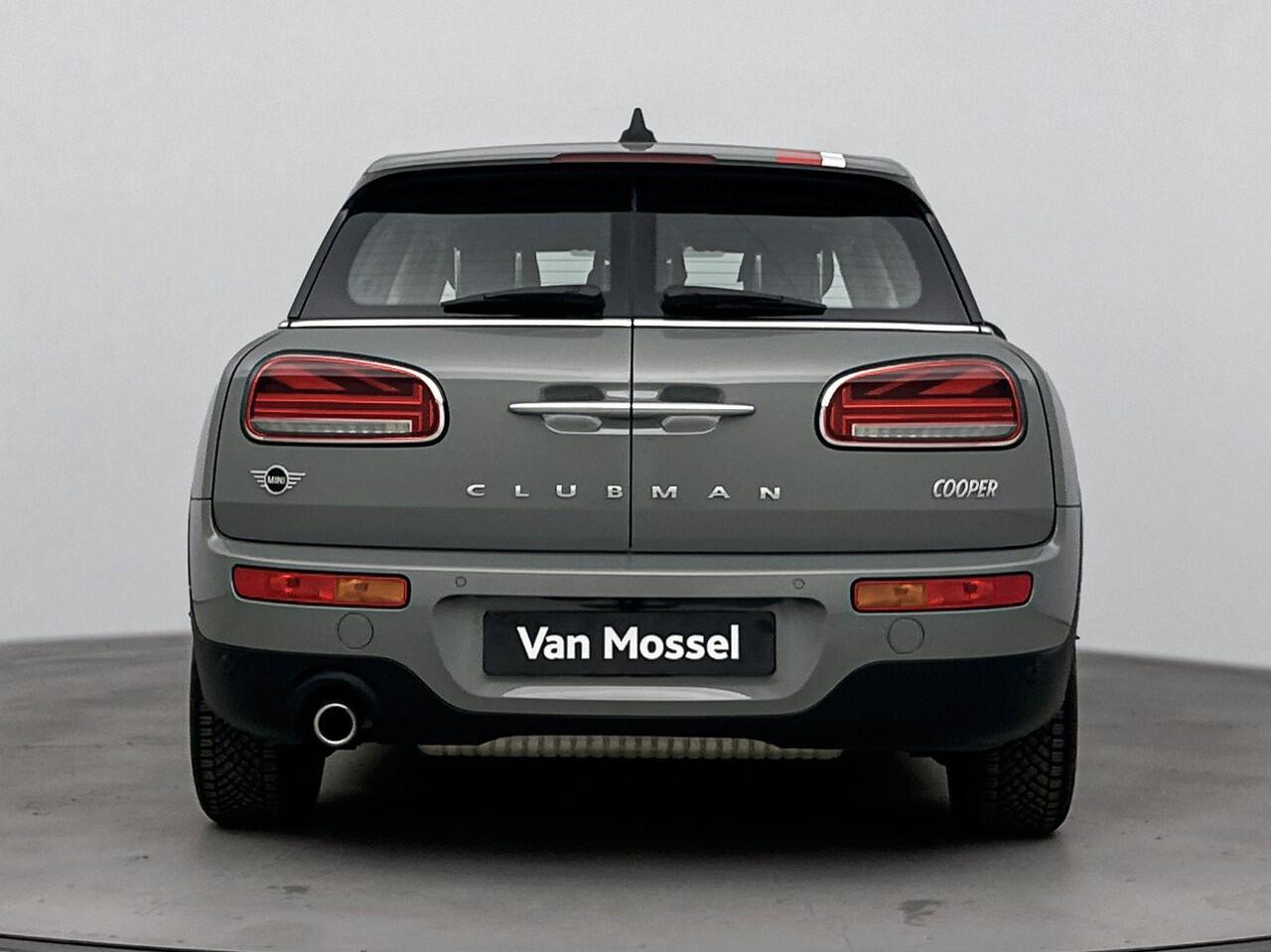 Mini COOPER CLUBMAN Mini 1.5 Business Edition 136PK | Automaat | Achteruitrijcamera | Navigatie | Climate Control | Stoelverwarming | LED Koplampen