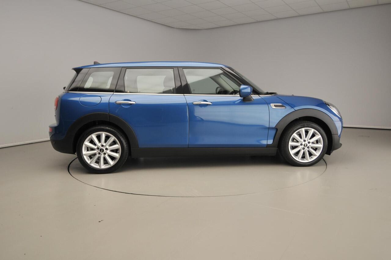 Mini COOPER CLUBMAN Sportstoelen / Half leder / LED / PDC / Cruise / Navigatie / Alu wielen 17 inch