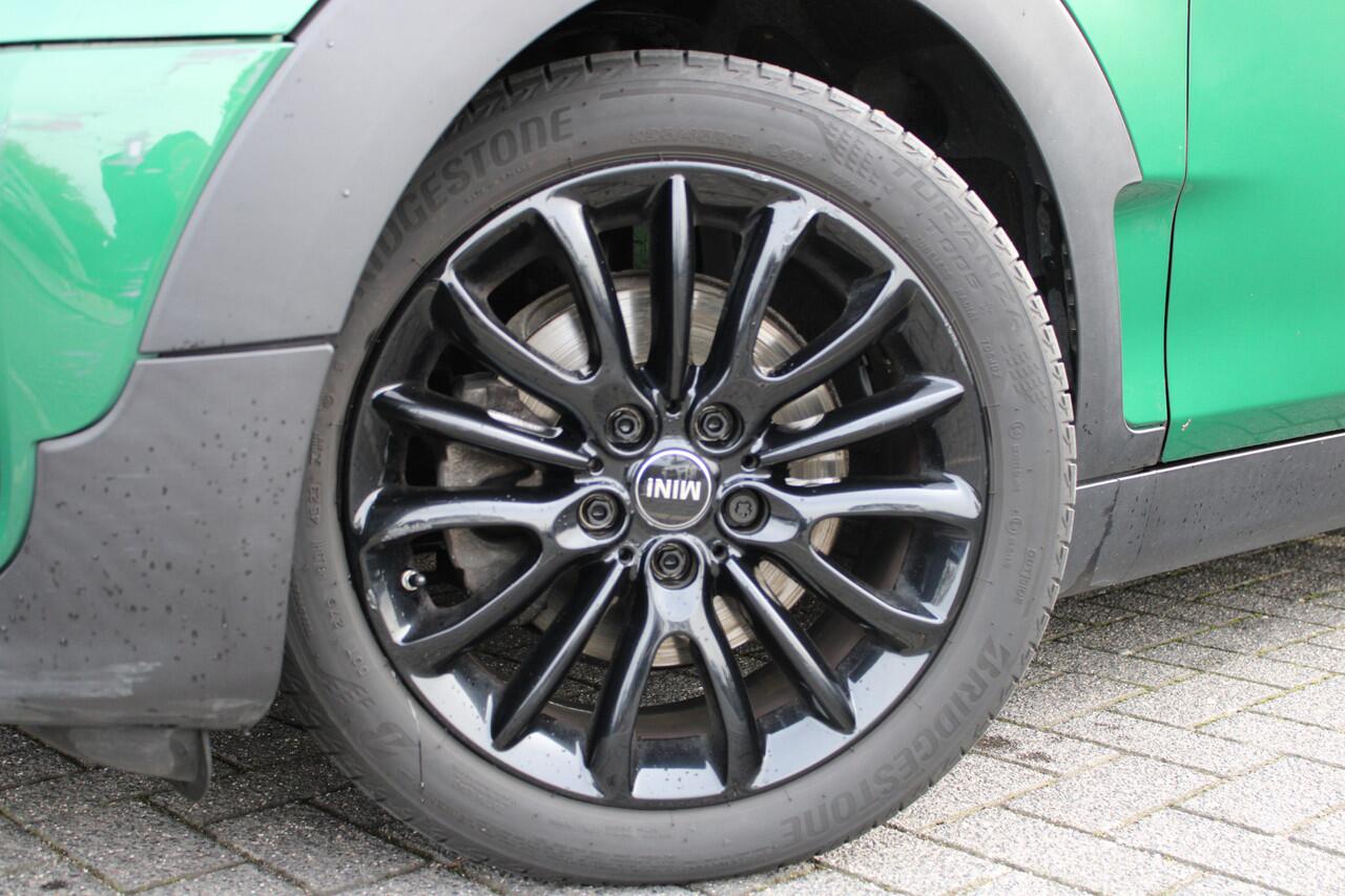 Mini COOPER CLUBMAN Chili Automaat / Panoramadak / LED / Comfort Access / Comfortstoelen / Cruise Control / Leder
