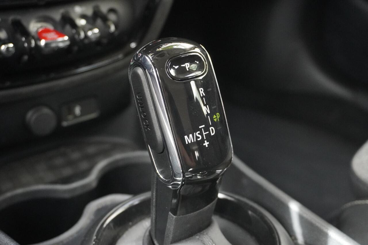 Mini COOPER CLUBMAN | Comfort Pack | Apple Carplay | Navigatie | Sportstoelen | Verwarmbare Voorstoelen