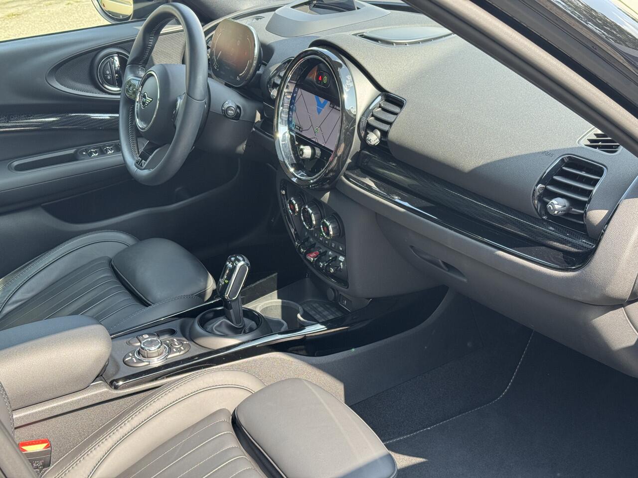 Mini COOPER CLUBMAN 2.0 S ALL4 Yours, adaptieve cruise control, Head-up, panoramadak,Leder, Camera. . Neem contact op en we maken een afspraak!