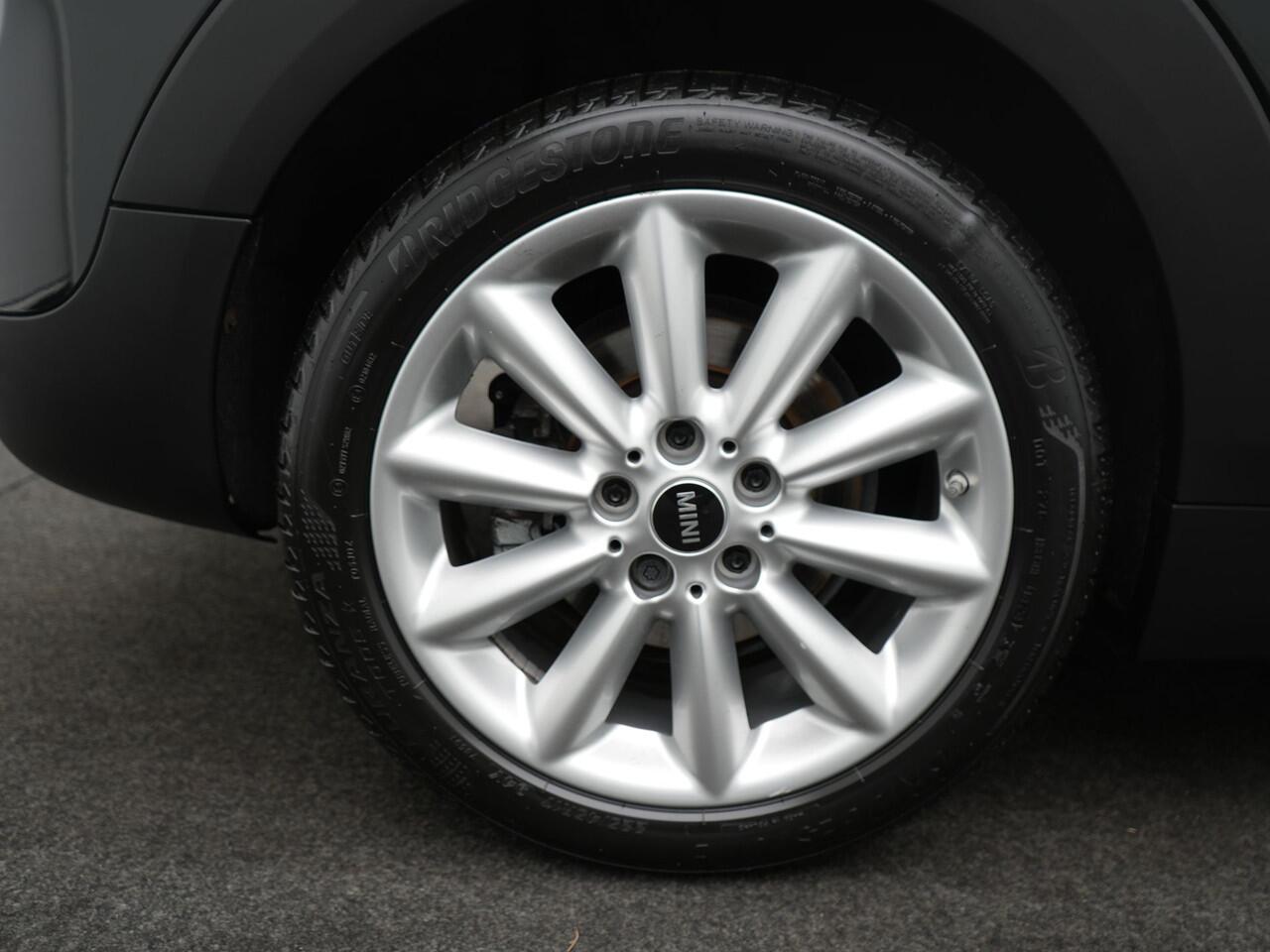 Mini COOPER CLUBMAN 1.5 Classic Business Edition - Occasional Lease vanaf ¤529 p/m - RIJKLAARPRIJS - Automaat - Achteruitrijcamera - Apple Carplay - Android Auto - Stoelverwarming