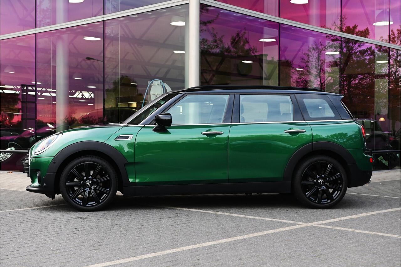 Mini COOPER CLUBMAN Automaat / Panoramadak / Achteruitrijcamera / Comfort Access / LED / Stoelverwarming / Harman-Kardon / Airconditioning / Cruise Control