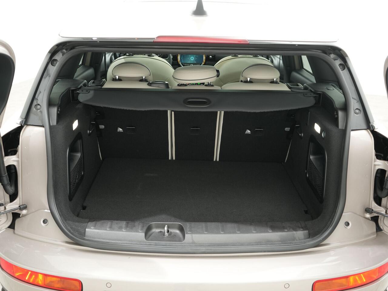 Mini COOPER CLUBMAN Mini 1.5 CLASSIC PREMIUM PLUS AUT8 | Panoramadak | Leder Chester | NL-Auto