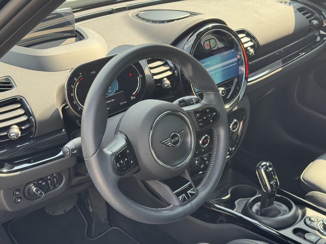 Mini COOPER CLUBMAN Mini 2.0 S ALL4 MINI Yours, adaptieve cruise control, Head-up, panoramadak,Leder, Camera. Een proefrit levert het bewijs. Neem contact op en we maken een afspraak!