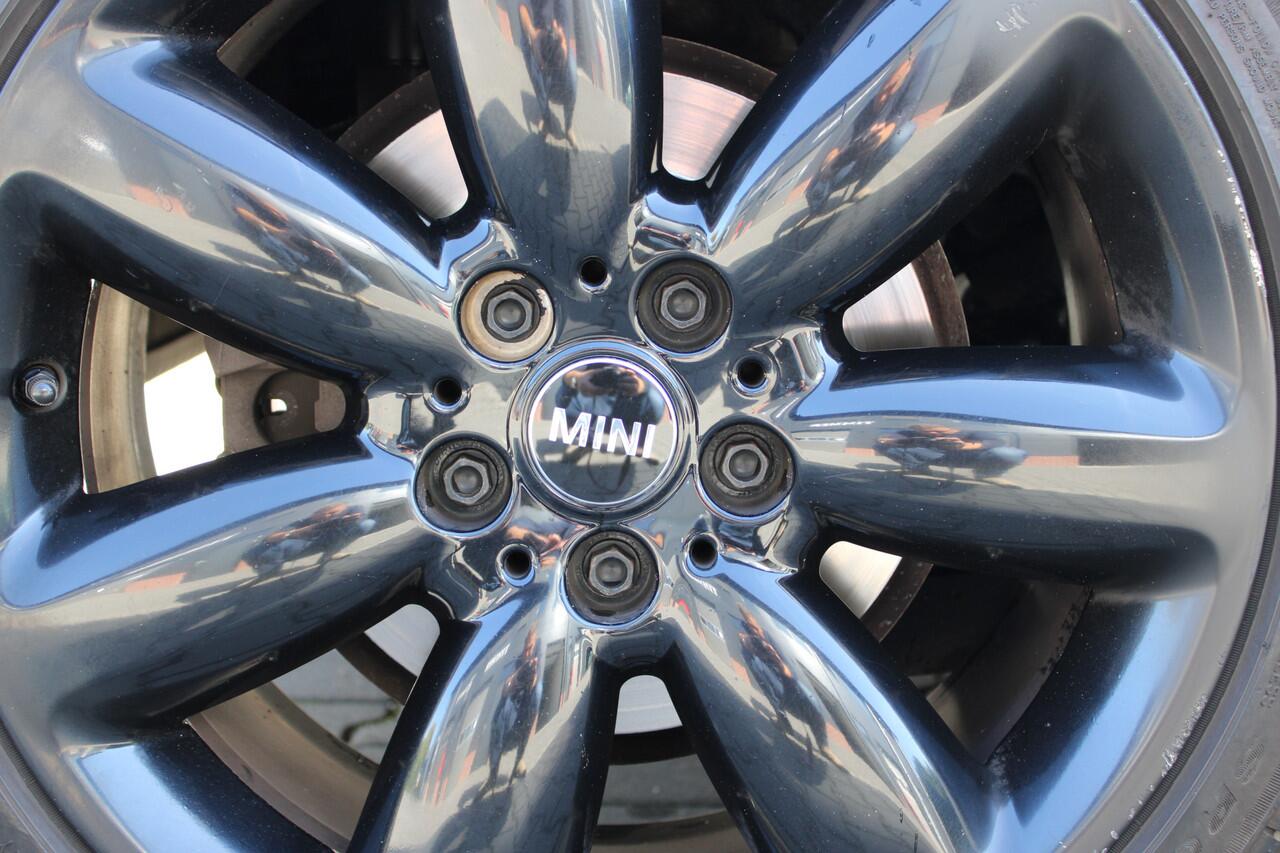 Mini COOPER CLUBMAN Mini 1.5 Richmond Park Edition - Lederen bekleding - Sportstoelen - Stuurverwarming Stoelverwarming - Groot Navigatie - Led verlichting