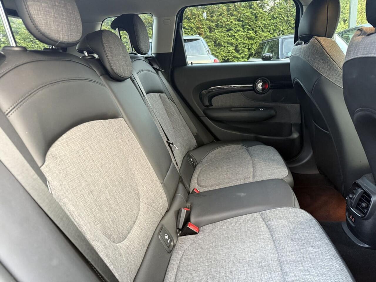 Mini COOPER CLUBMAN Mini 1.5 136pk Aut., Camera | Navi & CarPlay | Clima