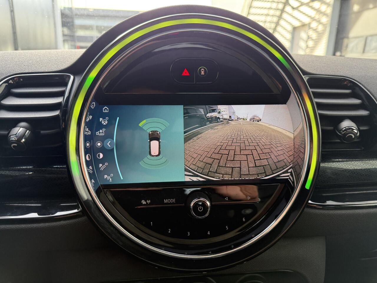 Mini COOPER CLUBMAN 1.5 Knightsbridge Pano/Camera/Leder