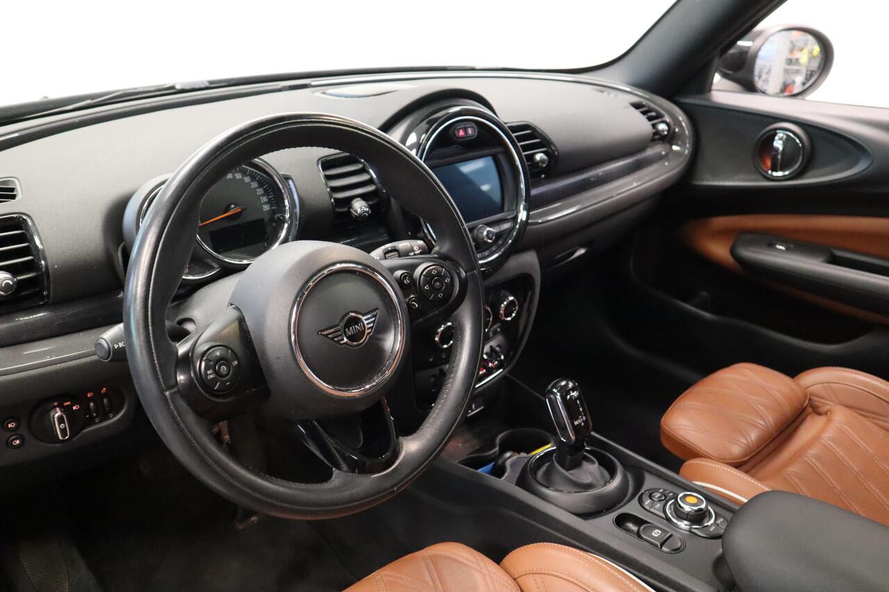 Mini COOPER CLUBMAN Mini 1.5 Business Edition Cruise/Climate panoramadak Navi Luxe Leder 24 maanden garantie mogelijk (*vraag naar de voorwaarden)