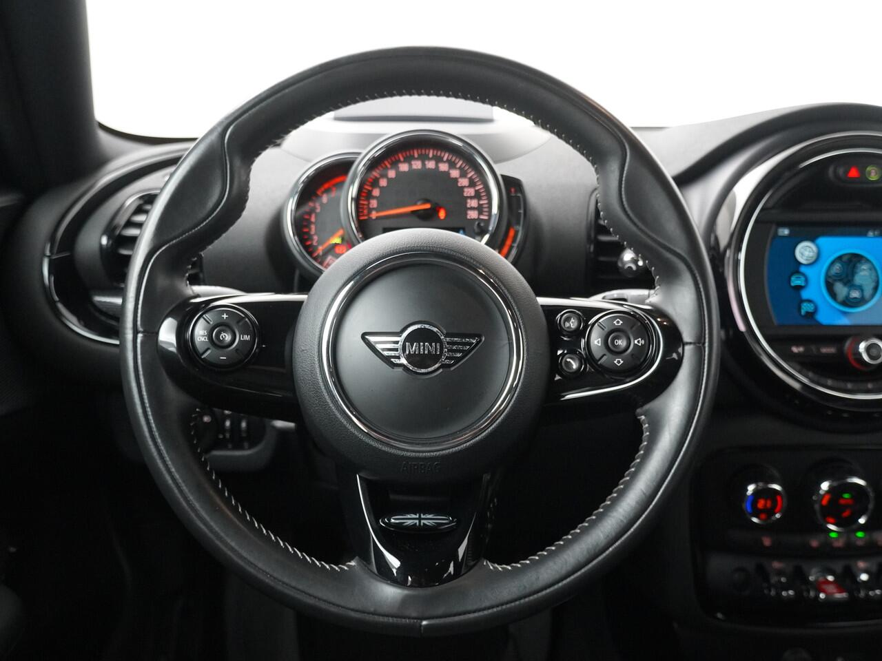 Mini COOPER CLUBMAN Mini 1.5 Business Edition Navi/17"LM /Clima/Cruise/PDC