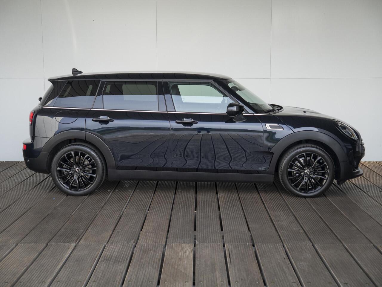 Mini COOPER CLUBMAN Aut. Piano Black Exterieur + Leder + Stoelverwarming