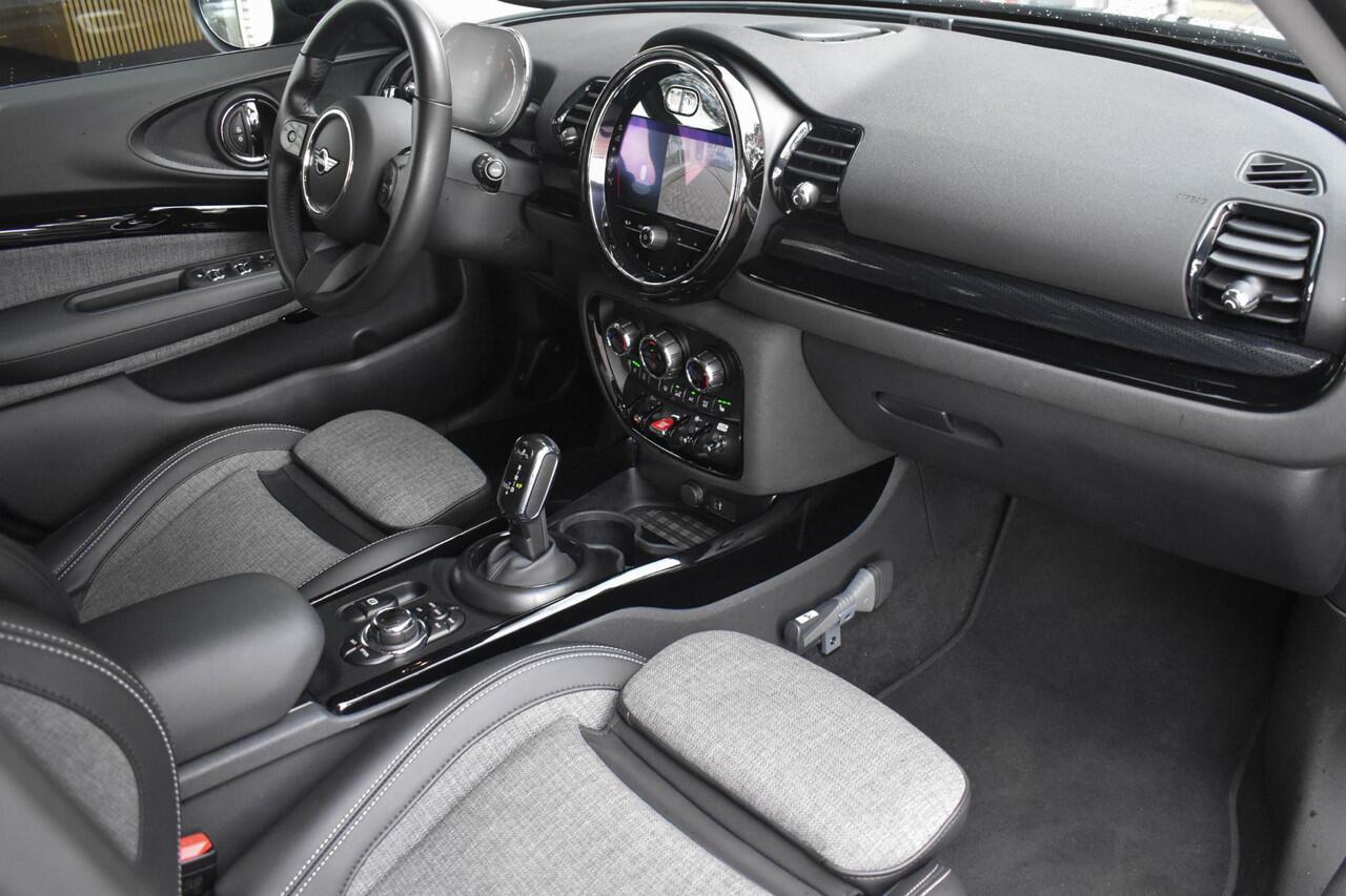 Mini COOPER CLUBMAN Mini 1.5 Classic Business Edition Camera Apple C