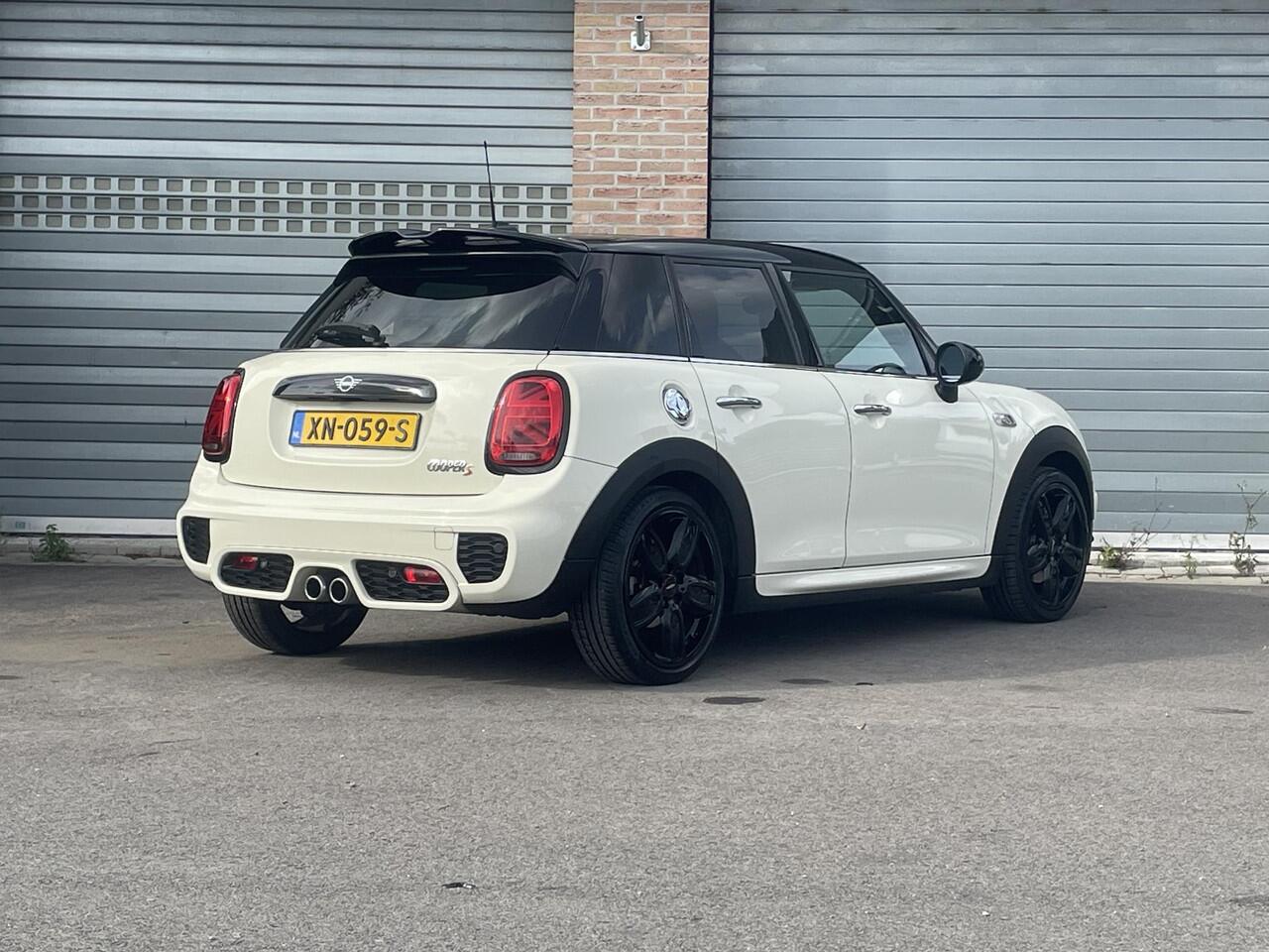 Mini COOPER S Mini 2.0 Knightsbridge Edition Panoramadak | JCW stuur | Automaat