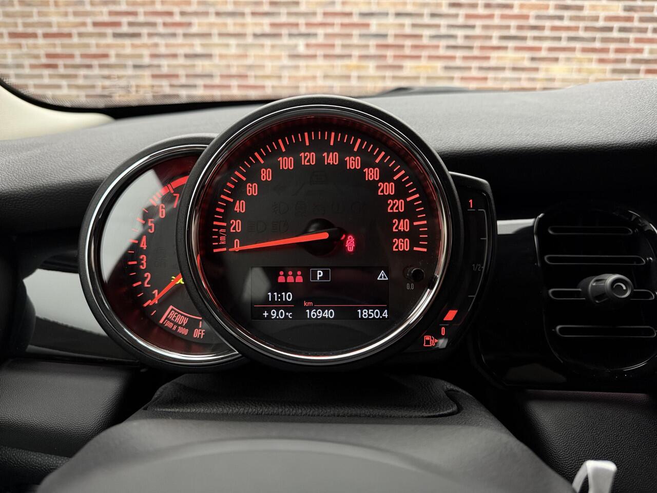 Mini COOPER S Mini 2.0 Essential Garantie tot 11-2027 | Dealer | Camera | Stoelverwarming